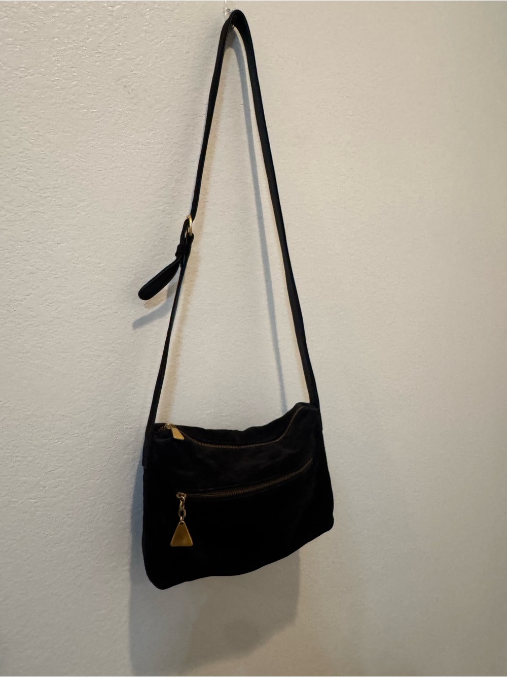 Vintage Americana by Sharif Crossbody Suede Bag in Black